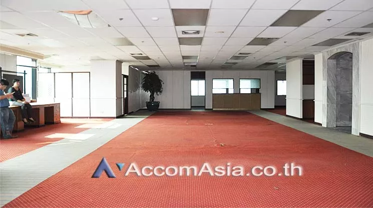  2  Office Space For Sale in Ratchadapisek ,Bangkok ARL Ramkhamhaeng at Charn Issara Tower 2 AA14915